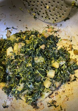 A picture of Aloo methi.