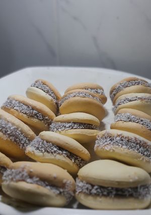 Una foto de Alfajores de maicena fáciles