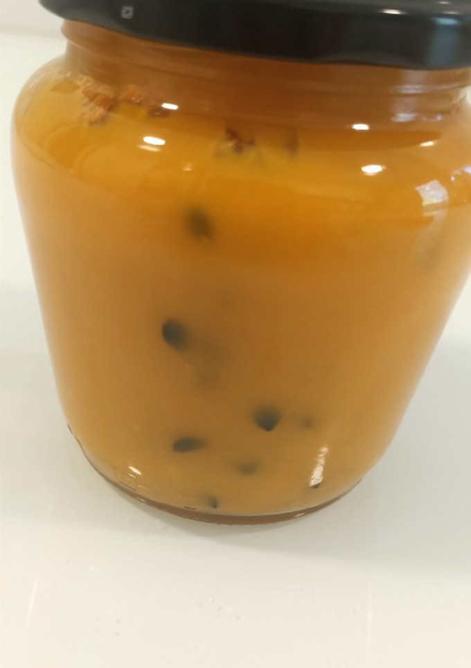 Una foto de Mermelada de mango y maracuyá sin azúcar Thermomix
