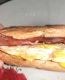 Sándwich de huevo (película aves de presa)