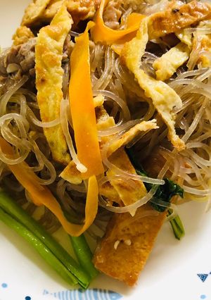 Hình của món Miến xào thịt heo.