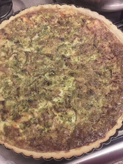 Una foto de Quiche de brócoli, setas y bacon