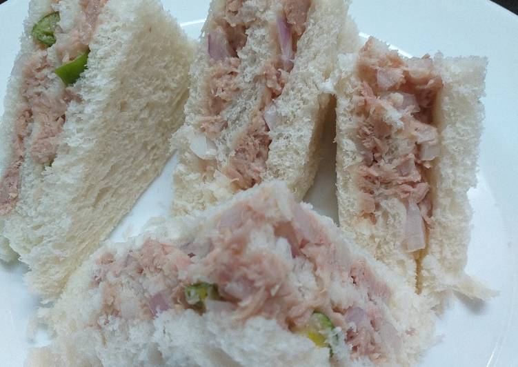 Recipe of Super Quick Homemade Tuna Fish Sandwich