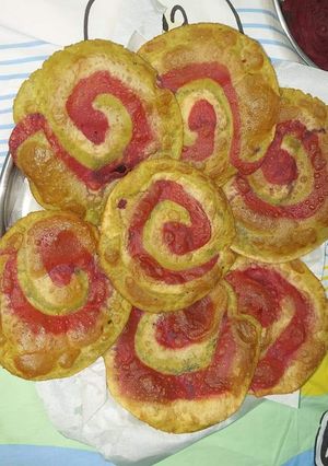ત્રીરંગી પૂરી (Trirangi Poori Recipe in Gujarati) રેસીપી મુખ્ય ફોટો