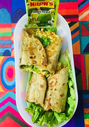 A picture of Paneer bhurji chapati roll.