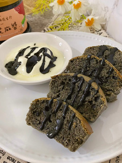 🍰黑芝麻優格磅蛋糕🍰 的食譜成品照片