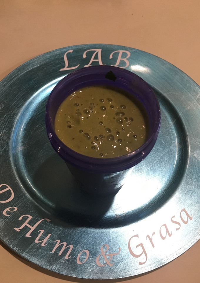 Una foto de Batido de Aloe-Banana-Avena (smoothie)