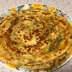 A picture of Chilli garlic paratha.