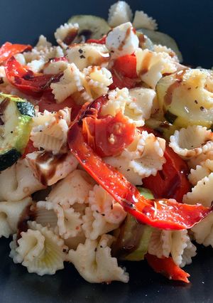 Une photo de Pâtes aux légumes grillés et feta