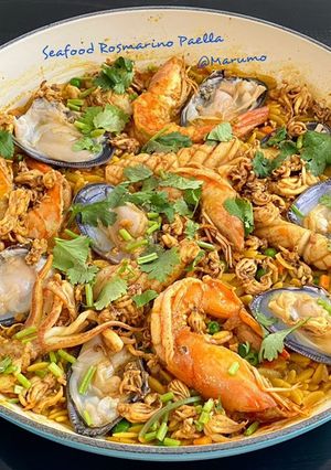 A picture of Seafood Rosmarino Paella.