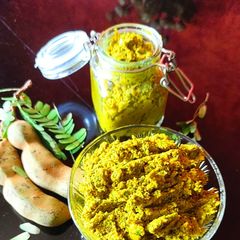 A picture of Raw tamrind chutney(hunasekai tokku).