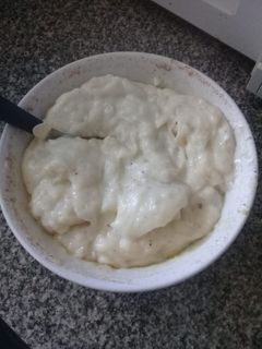 Una foto de Salsa blanca express y light en microondas