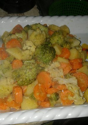 Una foto de Vegetales salteados al ajo