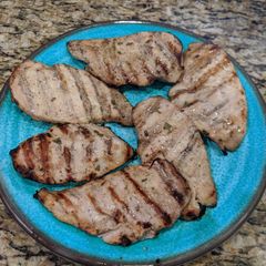 A picture of Lemon basil chicken.