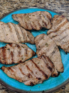 A picture of Lemon basil chicken.