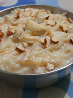 सेवई की खीर (Sewai ki kheer recipe in Hindi) रेसिपी मुख्य फोटो