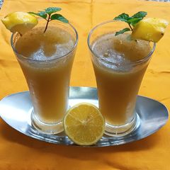 Gondhoraj Lemon Flavoured Sprite A picture of Gondhoraj Lemon Flavoured Sprite.