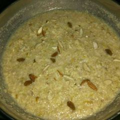 A picture of Apple Khir.