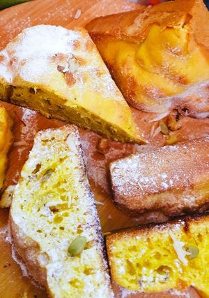 A picture of Plain Cake.