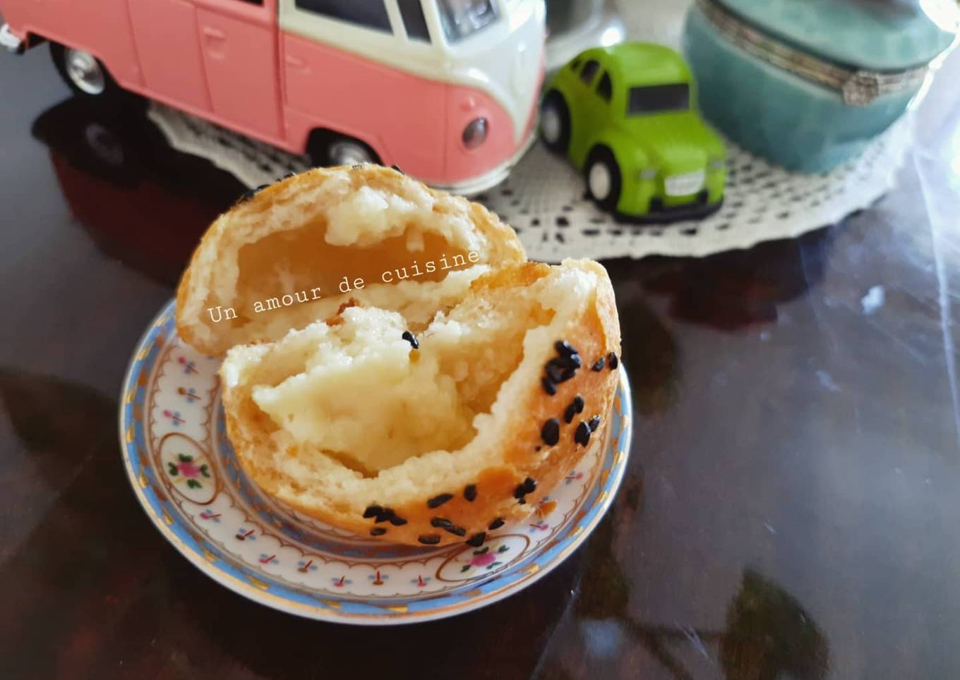 Boules de pain fourrées au fromage 🧀
