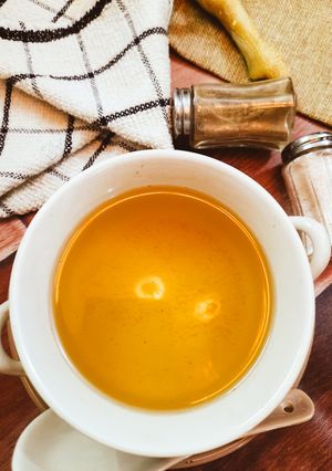 A picture of Chicken Paws Broth.