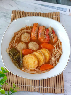 Foto resep Sup Pedas Bumbu Tom Yum