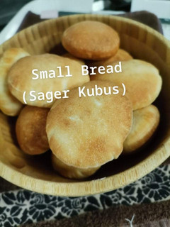 A picture of Small Bread/Kubus (Air Frying Small Bread).