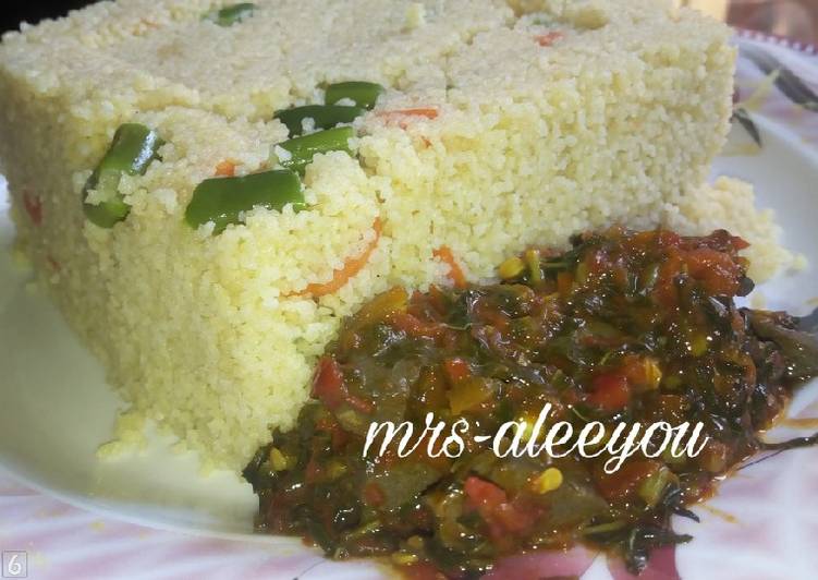 Vegetable cous-cous with liver sauce