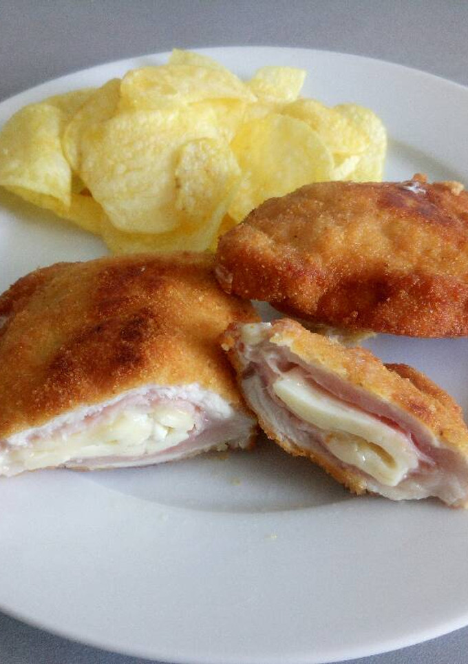 Una foto de Libritos de lomo con jamón y queso
