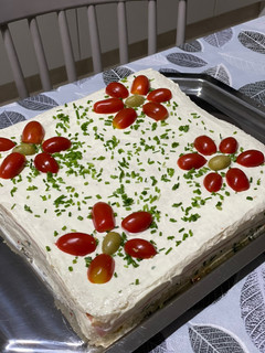 Una foto de Torta salada navideña
