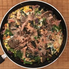 A picture of Japanese inspired salmon and soba frittata.