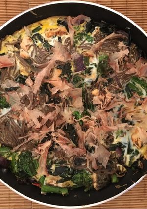 A picture of Japanese inspired salmon and soba frittata.
