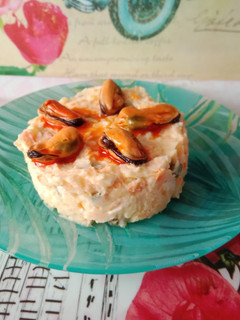 Una foto de Ensaladilla con mejillones en escabeche