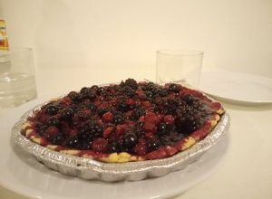 Una foto de Tarta de Frutos Rojos 🍒💕🍓🍇🍰