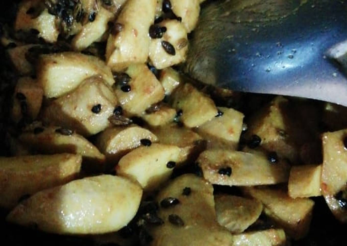 Raw mango seeds