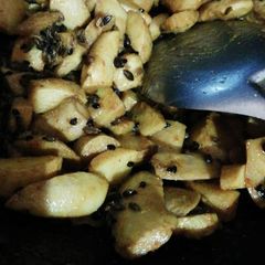 A picture of Raw mango seeds.