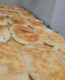 Panes de lomos con queso gratinado
