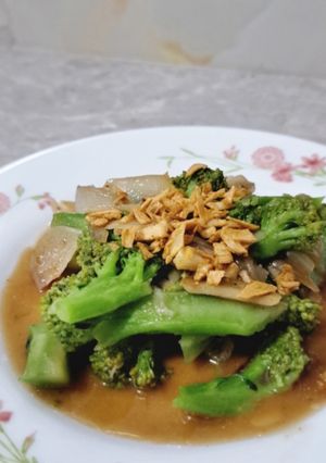 Foto resep Cah Brokoli Bawang Putih