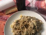 Spaghetti con paté de faisán y habitas baby