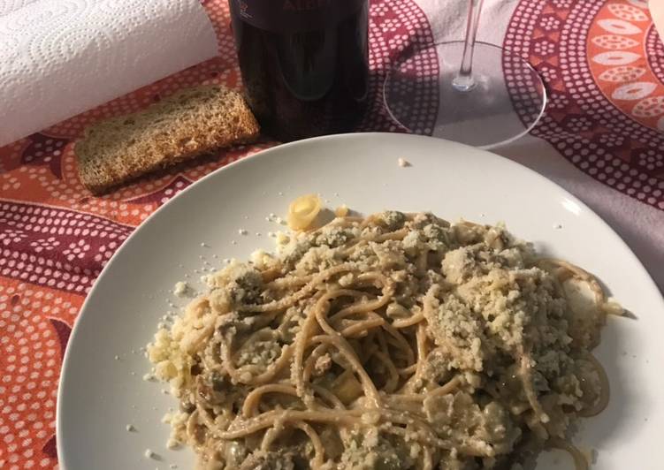 Spaghetti con paté de faisán y habitas baby