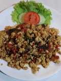 ไก่ผัดใบกระเพรา