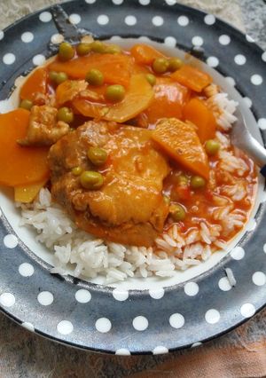 Una foto de Bifes de pollo a la cacerola