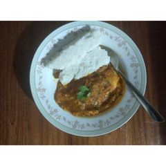 A picture of Fish fillet curry.