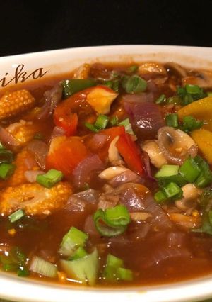 A picture of Vegetables in Manchurian sauce.