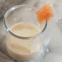 A picture of Papaya milk smoothie.