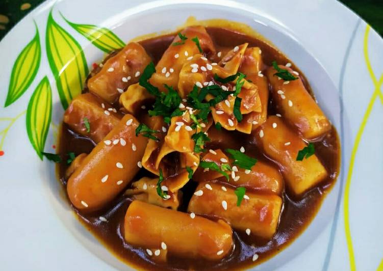 Tteokbokki with homemade Gochujang 🇰🇷
