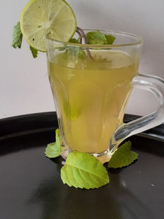 હર્બલ ડ્રિંક (Herbal Drink Recipe In Gujarati) રેસીપી મુખ્ય ફોટો