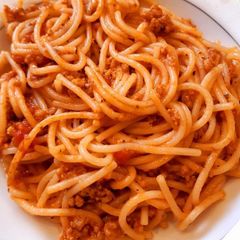 A picture of Peri peri spaghetti (Arrabbiata sauce).