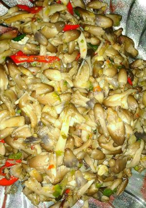 Foto resep Tumis Jamur janjangan / sawit 😊