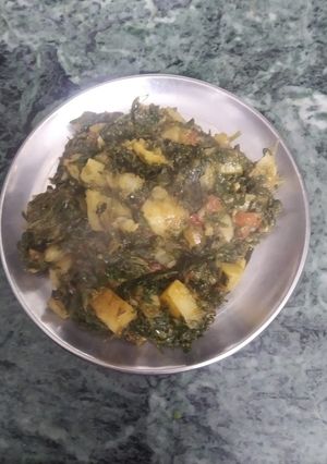 A picture of Aloo methi.